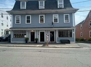 68 Washington St #2L, Marblehead, MA 01945