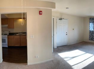 338 Grove Ave #103, Wood Dale, IL 60191