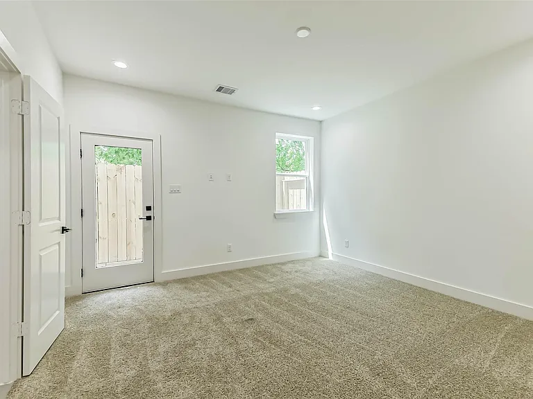 5703 Balbo St #F — Photo 7