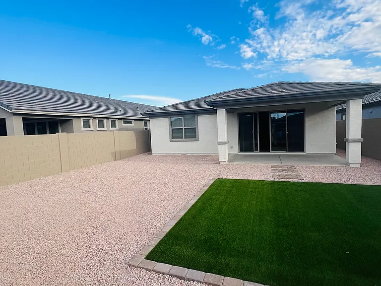 946 W Macaw Dr — Photo 33