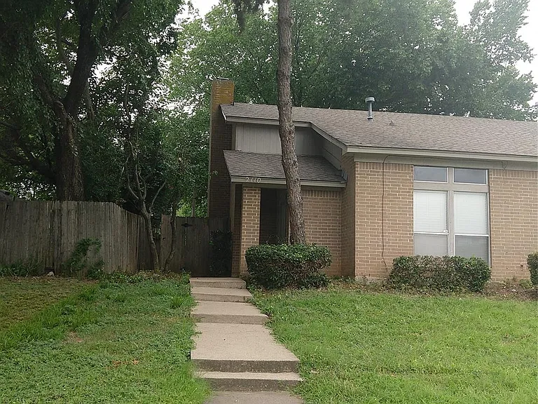 2110 Valleywood Dr — Photo 22
