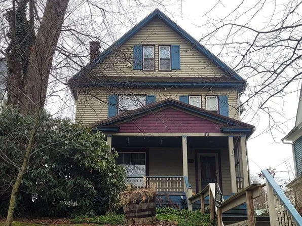 811 W 1st St, Oil City, PA 16301