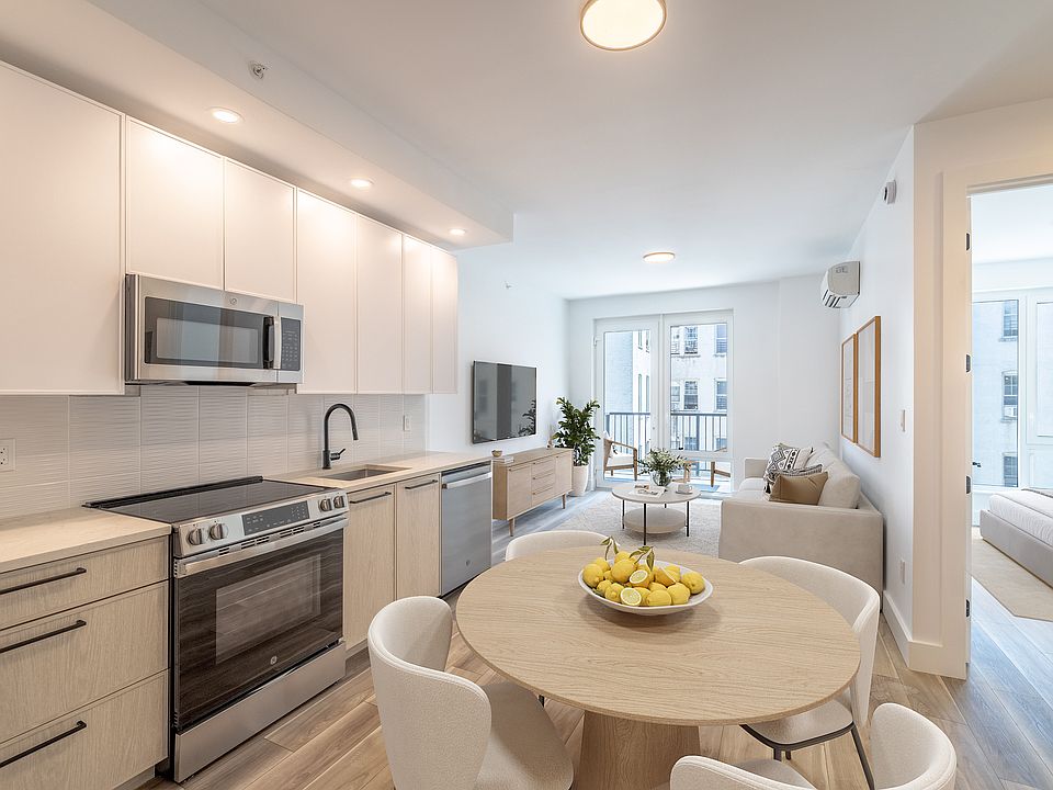 1st image of 3009 Avenue I #4L