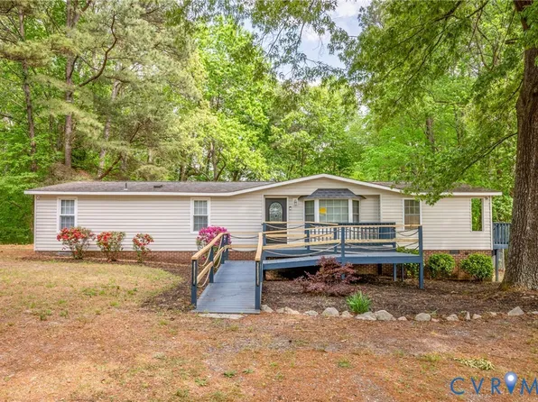 9975 Grove Ct, Gloucester, VA 23061