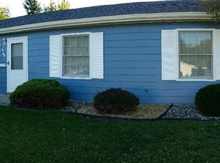 348 N Park Ln, Butler, IN 46721