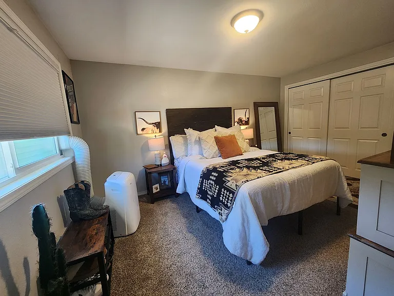 3512 E Vittoria Way — Photo 26