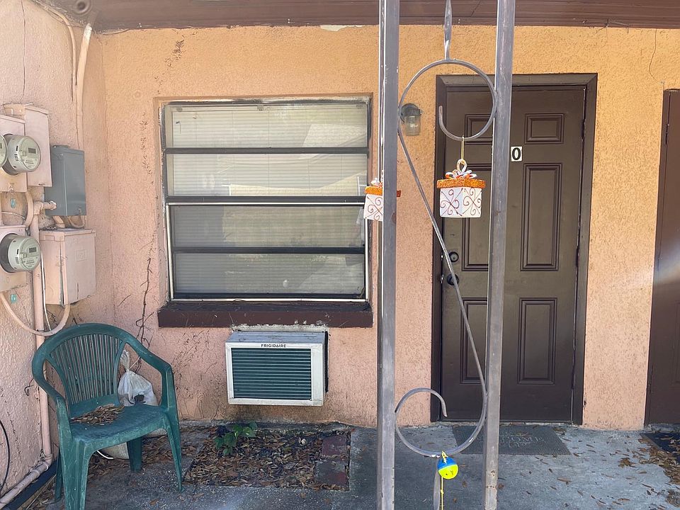 1st image of 2514 E Jefferson St #10