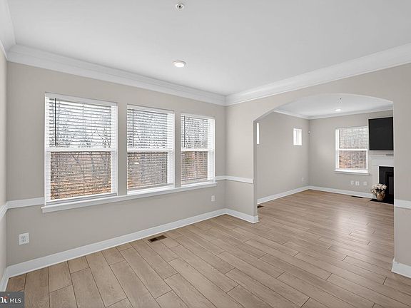 3rd image of 11451 Oscar Wilde Ct