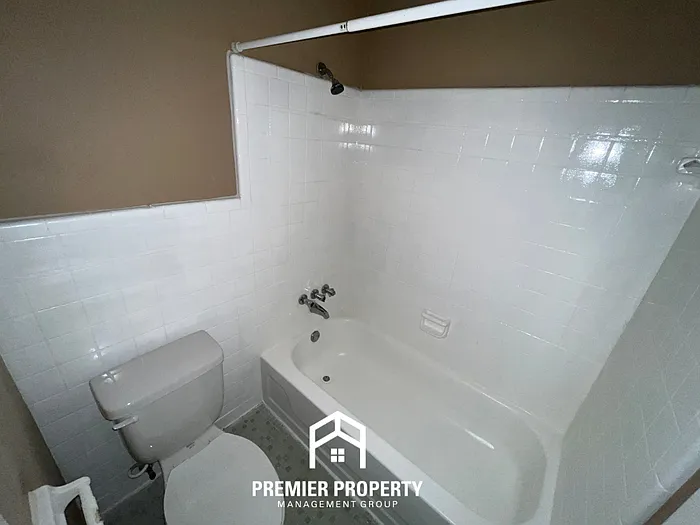 3210 Morningview Dr — Photo 15