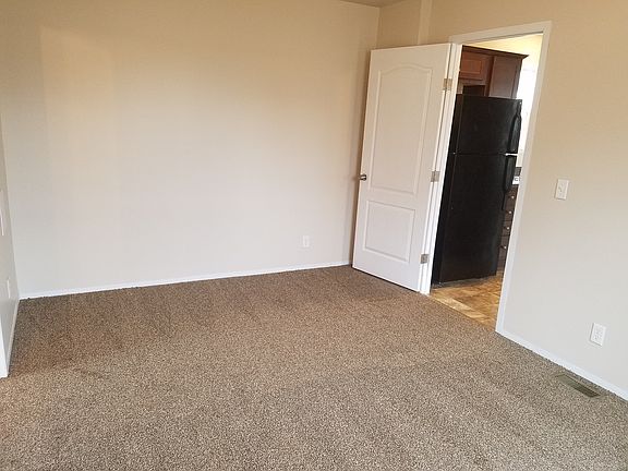 5th image of 41021 Old Michigan Ave #W225