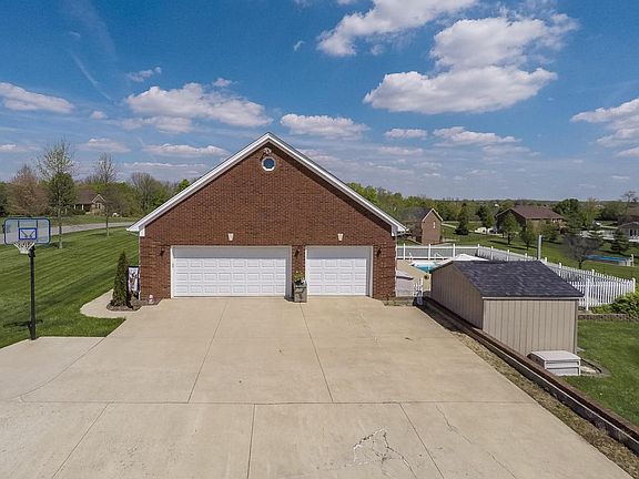 5th image of 461 Skyline Dr