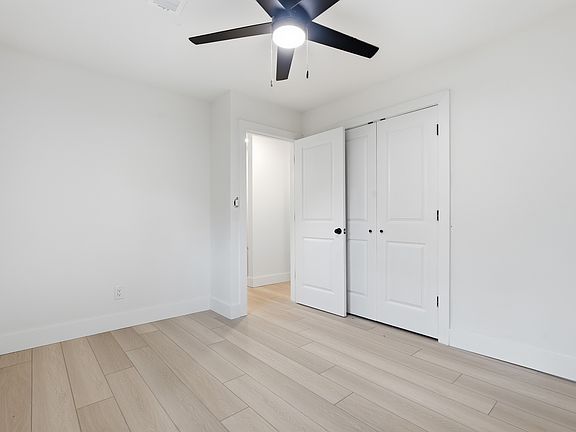 5th image of 606 37th Ave N #A