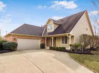 10475 Cambridge Pl, Powell, OH