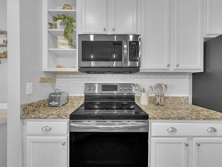 503 Village Loop Dr — Photo 11