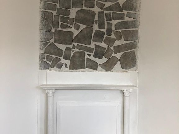 4th image of 530 S Salford St #2