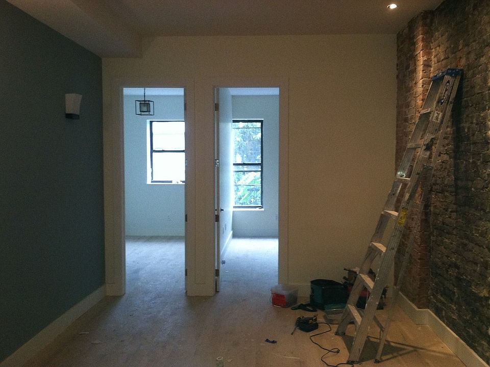 2nd image of 153 Withers St APT 2