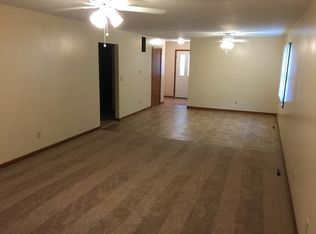 321 S Hickman St, Centralia, MO 65240