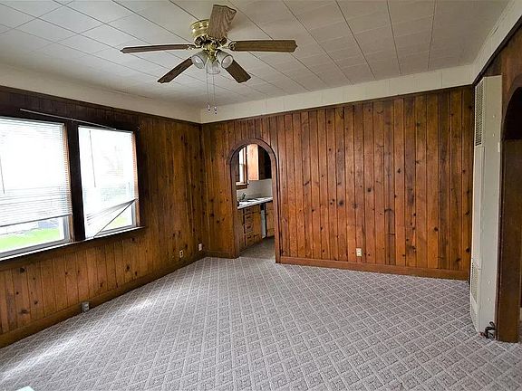 3rd image of 1304 Cottage Grove Ave