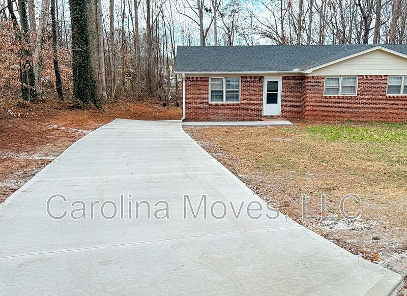 1st image of 146 Pisgah Dr