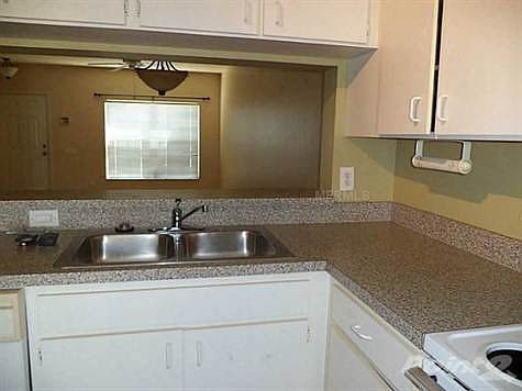4th image of 6010 Bayside Key Dr