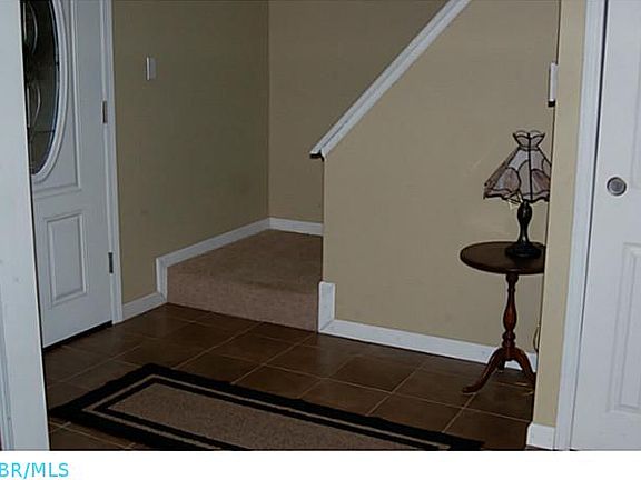 3rd image of 1948 Leawood Ct