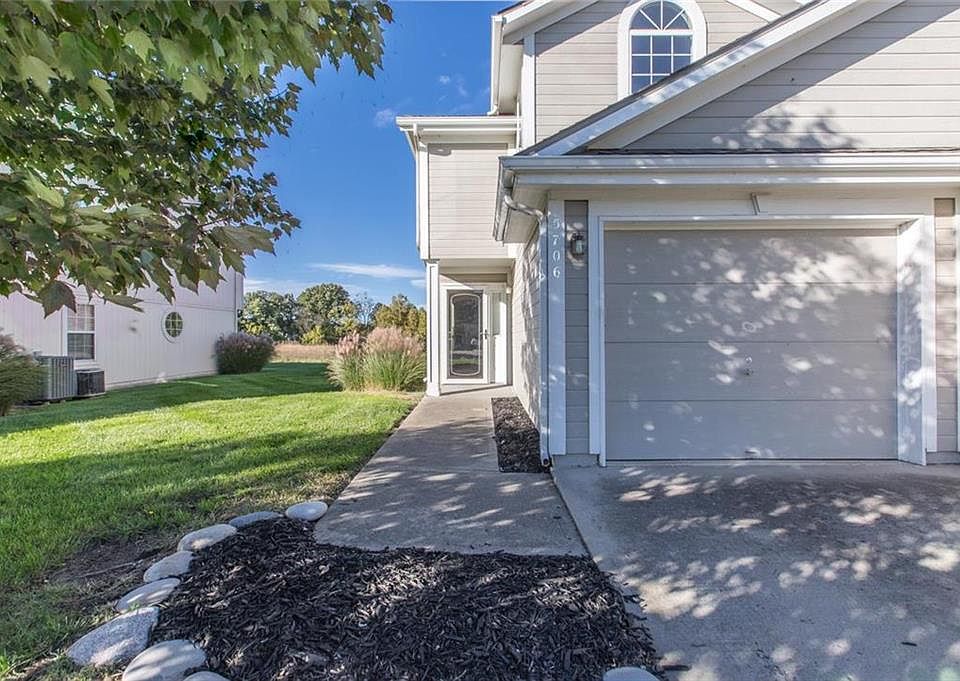 1st image of 5706 NW Plantation Ln