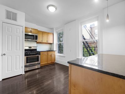 258 9th St APT 3, Hoboken, NJ, 07030