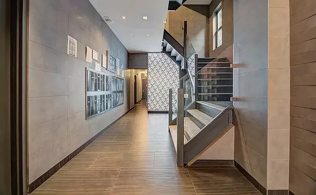 Rented by REAL New York | media 7