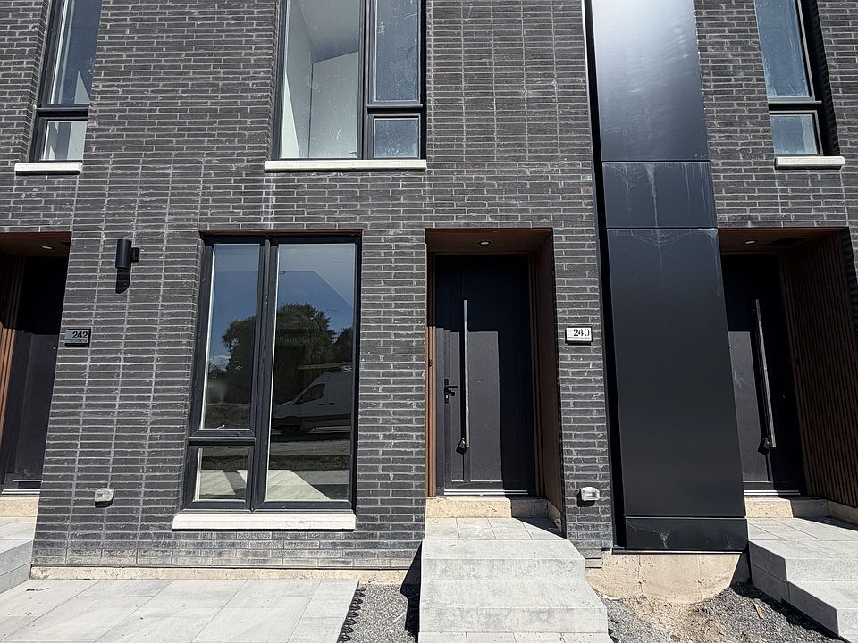 1st image of 240 Ellis Ave