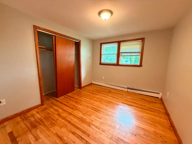 127 Warner St #2B — Photo 4
