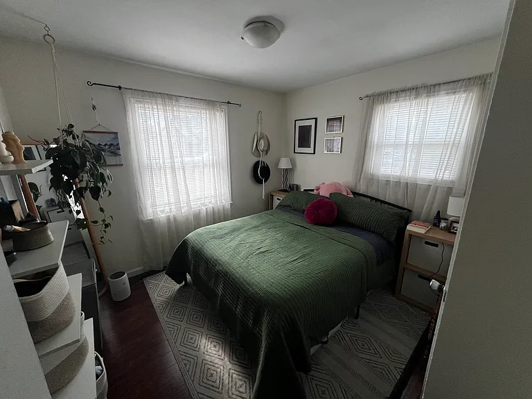 990 Julian St — Photo 9
