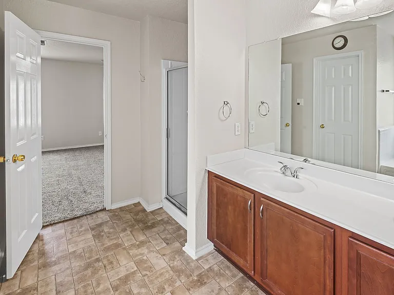 2127 Red Rock Xing — Photo 24