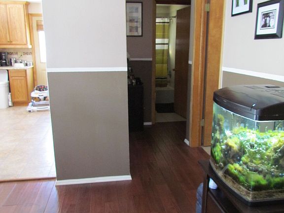 Living Room / Hallway