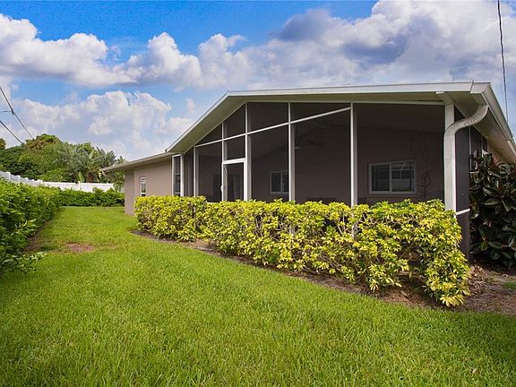 3rd image of 1324 RANCHWOOD DRIVE