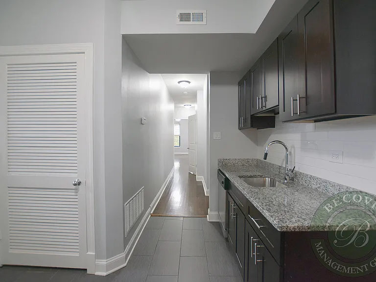 7700-7706 N Marshfield Ave #AVE;-1638-1642 — Photo 25