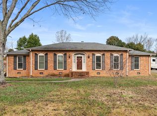 509 Devenger Rd, Greer, SC 29650