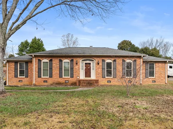 509 Devenger Rd, Greer, SC 29650