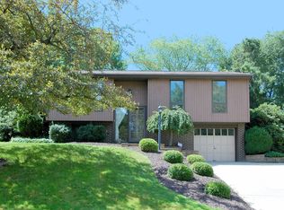 52 Rolling Rd, Cranberry Township, PA 16066