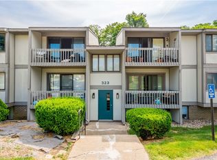 323 Ridge Point Cir APT 23, Bridgeville, PA 15017