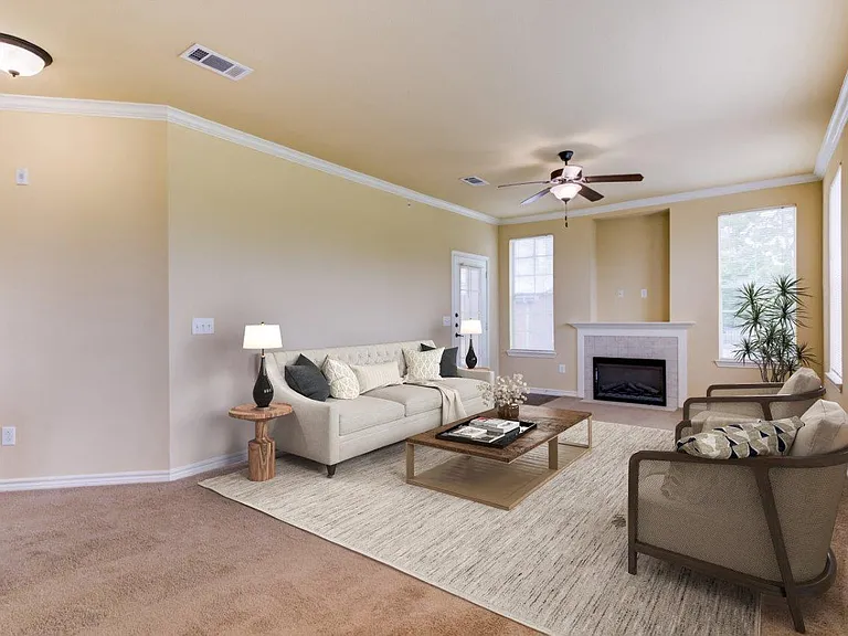 Chateau Mirage Apartment Homes — Photo 6