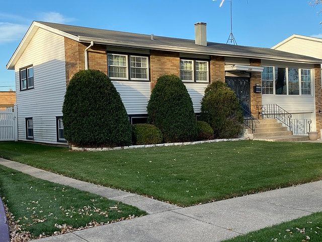 1st image of 1128 E 160th Pl