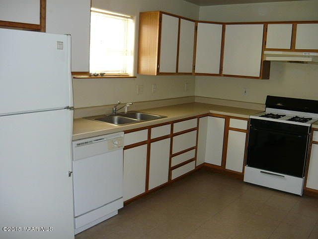 2nd image of 3043 N Majesty Dr