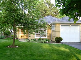 731 Hunter Rd, Glenview, IL 60025