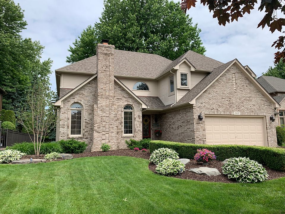 2nd image of 19837 Shorecrest Dr