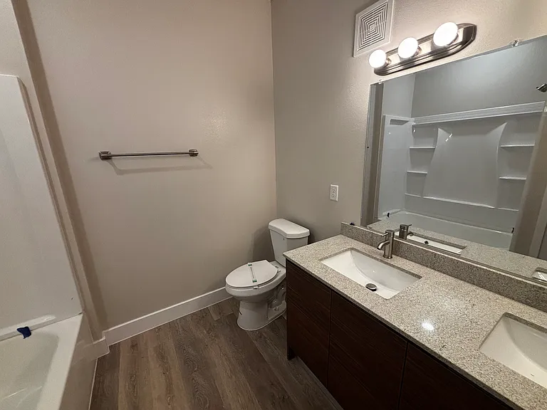 4424 S Texas Ave #108 — Photo 13