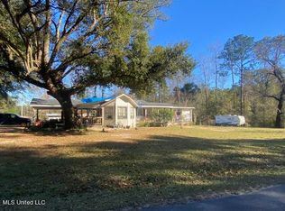 152 Red Creek Church Rd, Lucedale, MS 39452
