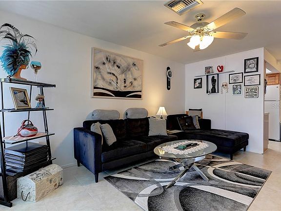 4th image of 4313 Tahitian Gardens Cir APT J