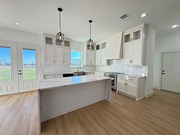 4th image of 7442 County Road 4023 Rd