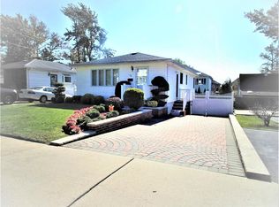 36 Lenzie St, Staten Island, NY 10312