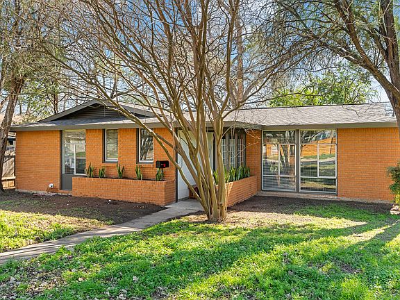 2nd image of 1501 Westmoor Dr